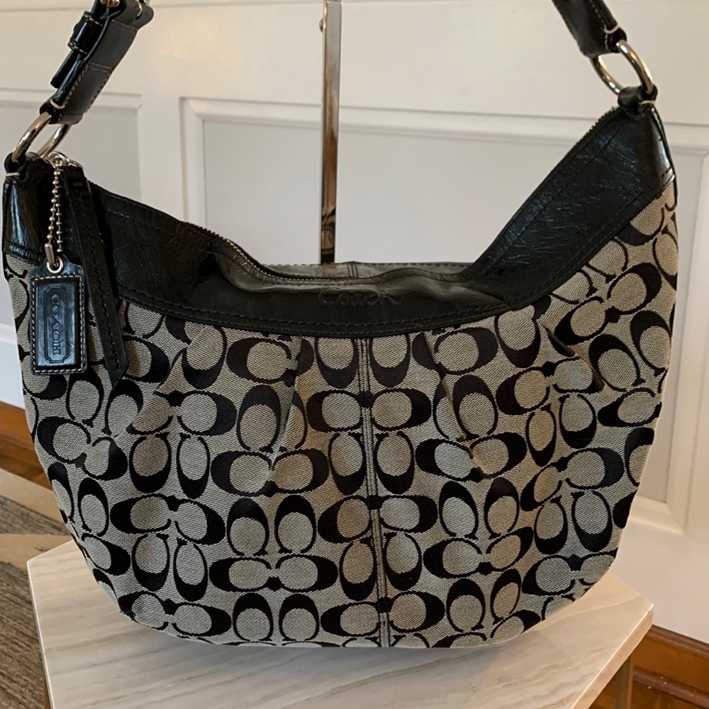 Coach Vintage Large Pleated Signature Hobo EUC